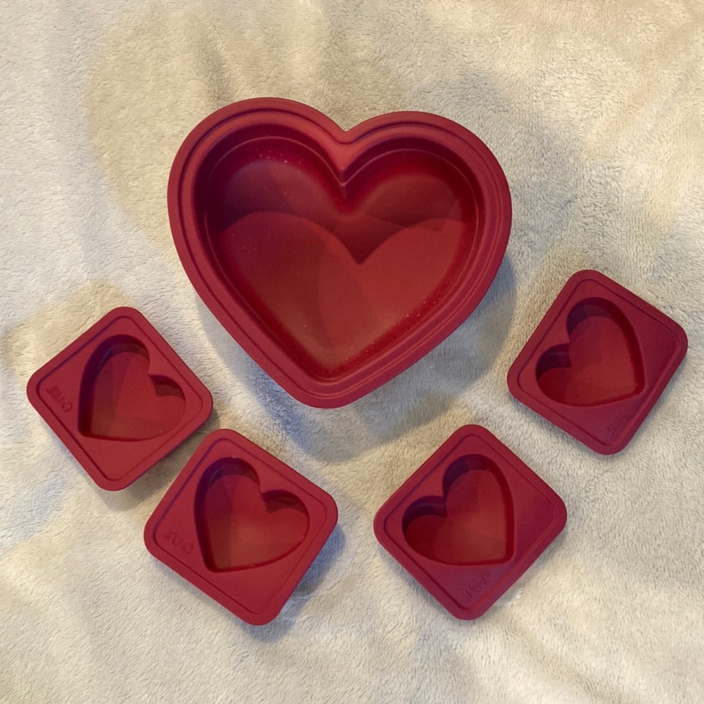 Brand new Jell-O silicon heart molds